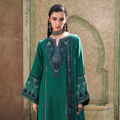 Raw Silk Fabric Guide: Why It's the Top Choice for Festive Wear in Pakistan
